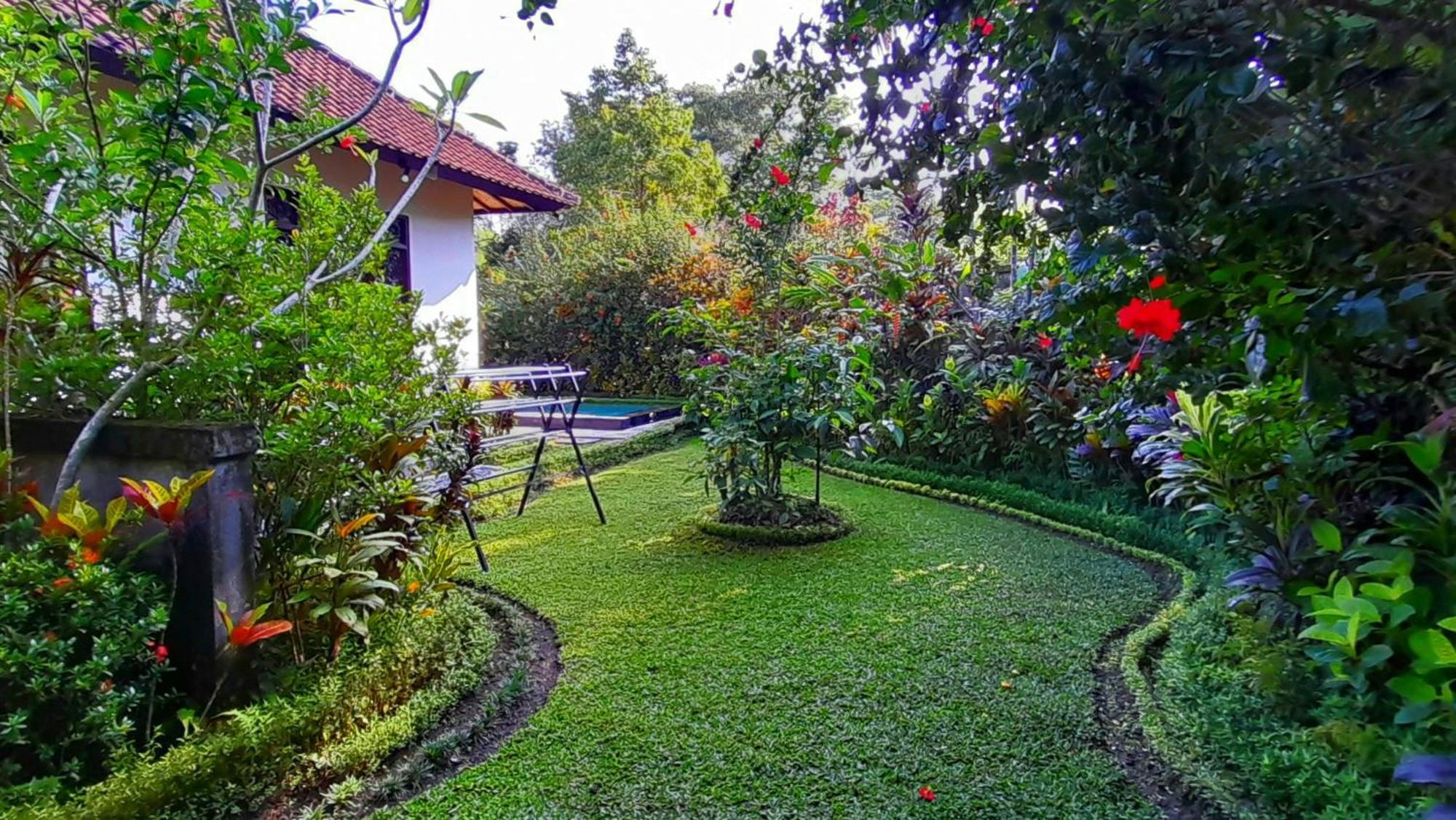 Sari Kembang Villa Ubud 1 ภายนอก รูปภาพ